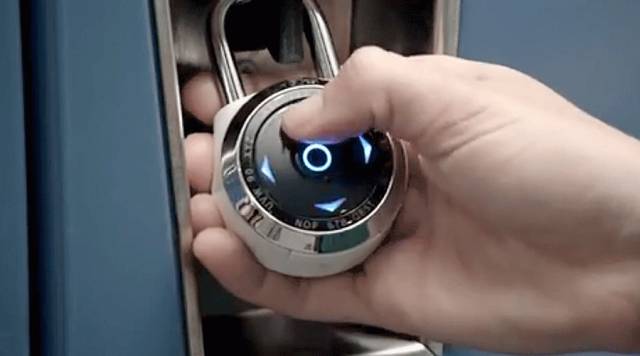 1600萬種密碼組合，科技感十足的觸控密碼鎖